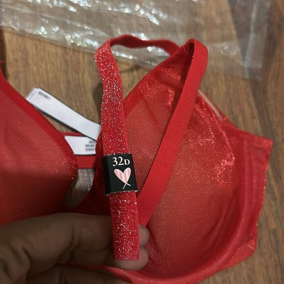 Victoria’s secret Bra size 32D - Picture 3 of 6